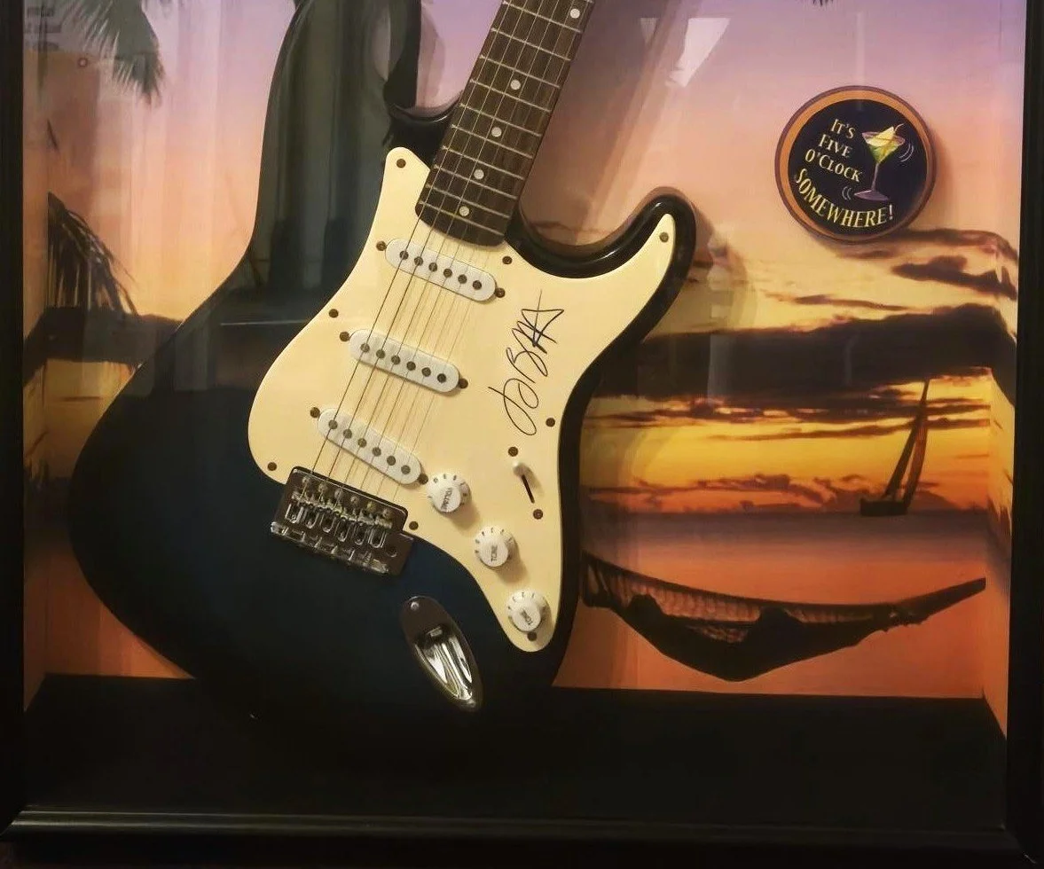 guitar cu.jpg