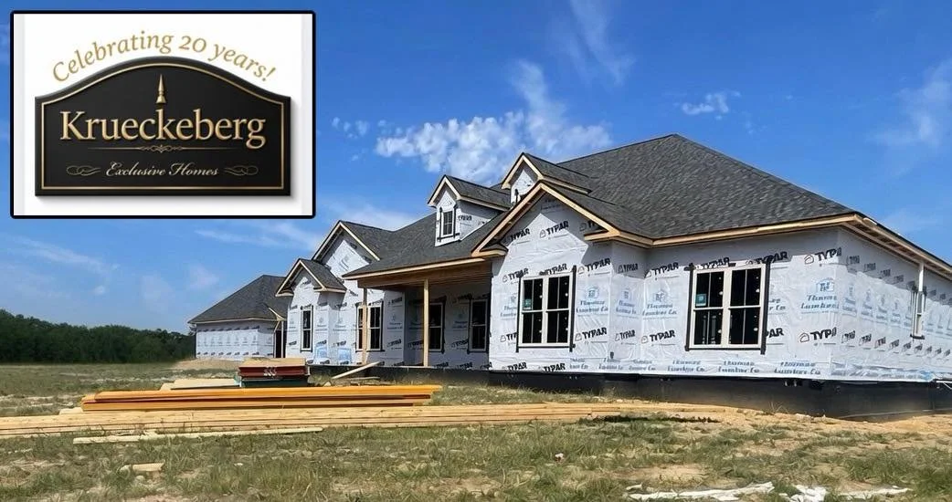 Another custom beauty on a once-in-a-lifetime Tennessee property. 

Don&rsquo;t forget agents, we&rsquo;ve got premier acreage lots AND can make everyone&rsquo;s life easier with a flat cost custom build!  #tnbuilder #clarksvillecustomhomes #Clarksvi