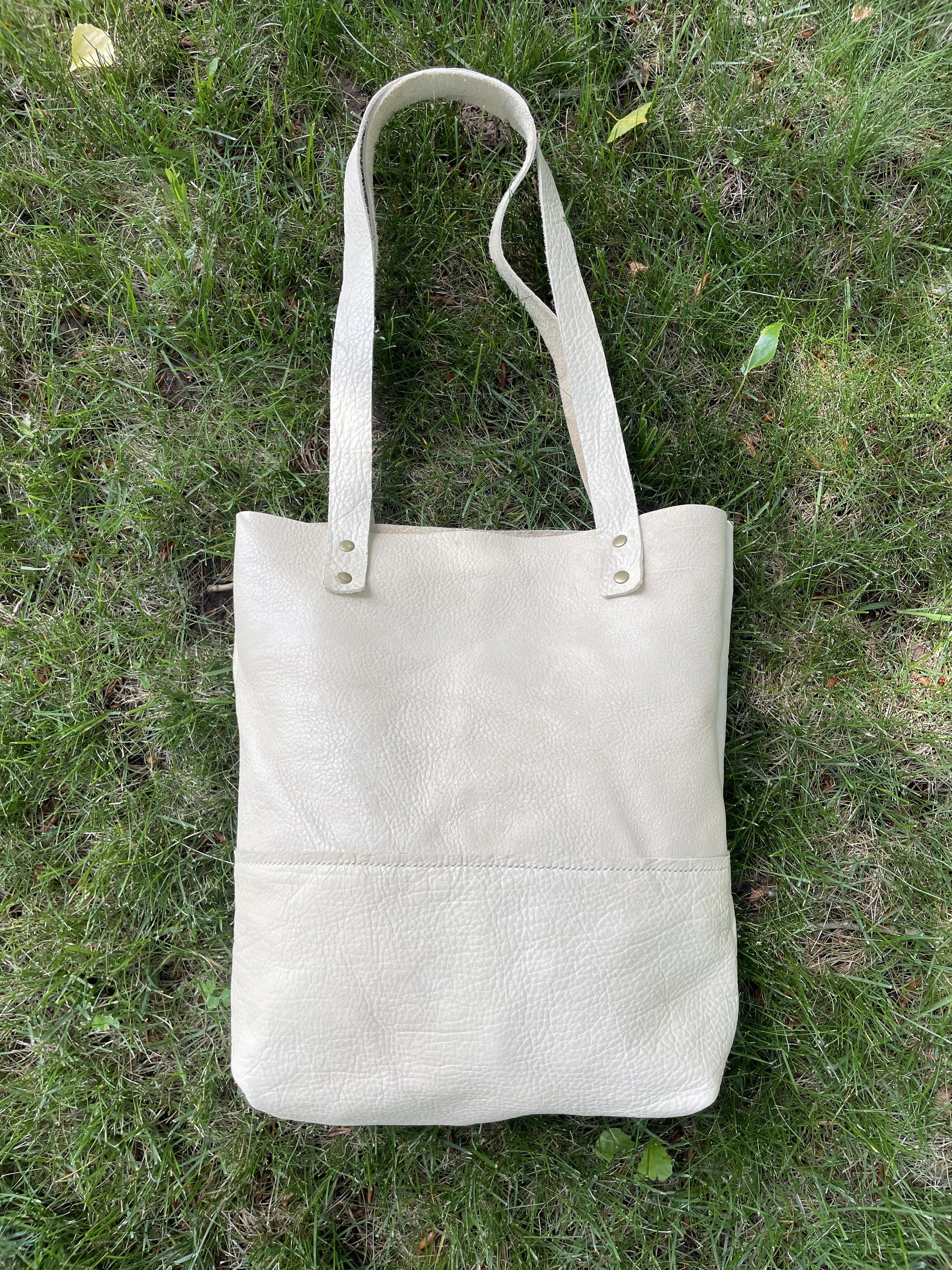 Large tote