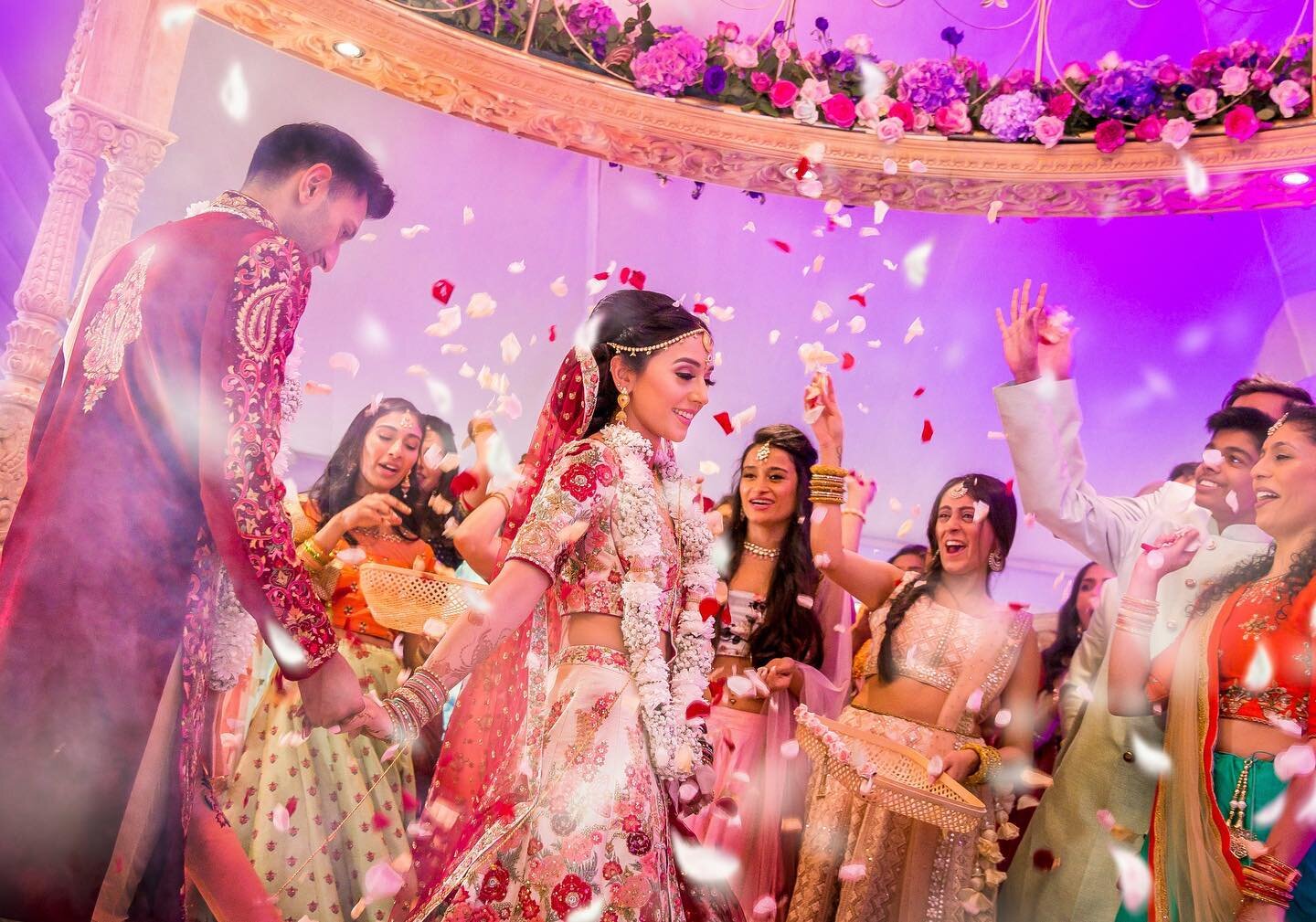 A few frames from the wedding of  Rohini and Hanish. An absolute pleasure  to document their colorful and vibrant celebrations. Working yet again with some of the best wedding suppliers in the UK. .
.
.
.
.
.
#asianweddingphotographers #realmoments #