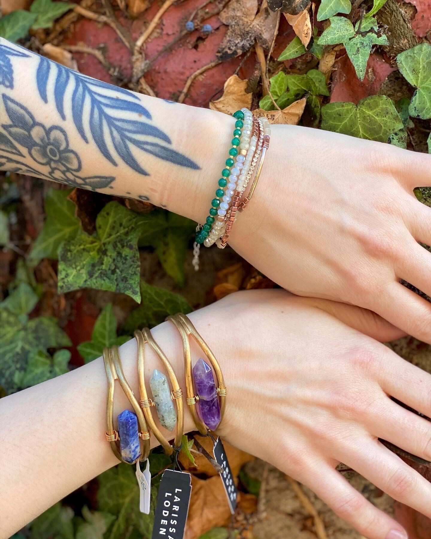 More! Spring! Bling! 🤩🥳🔥 We have so many stunning bracelets to peruse so you can shine 😘