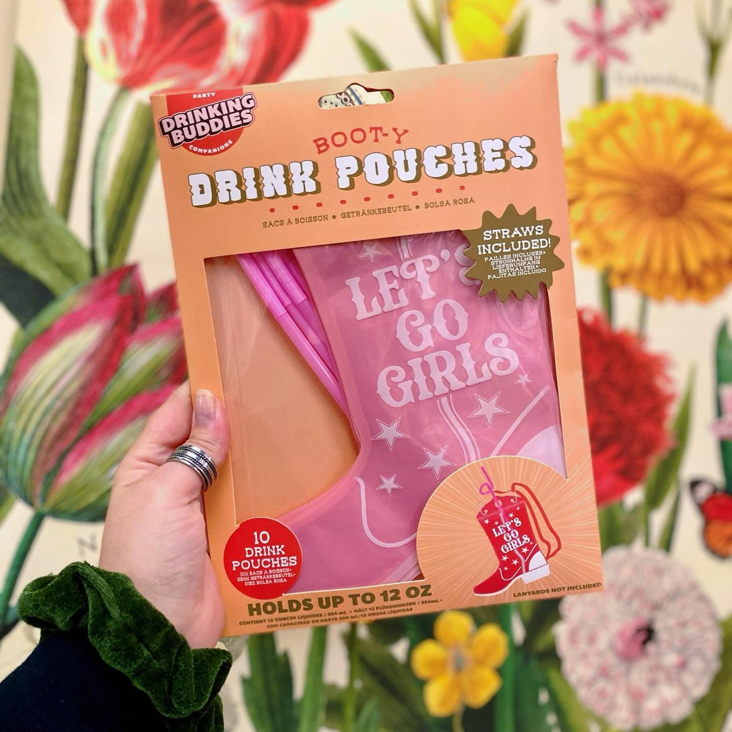 The weather today is sooo stunning it literally feels like pool weather?? Poolside drinks with the girlies, anyone? 😘🍹 We&rsquo;re so obsessed with these drink pouches we got in&mdash;it&rsquo;s like adult Capri Sun, but also aesthetically pleasing