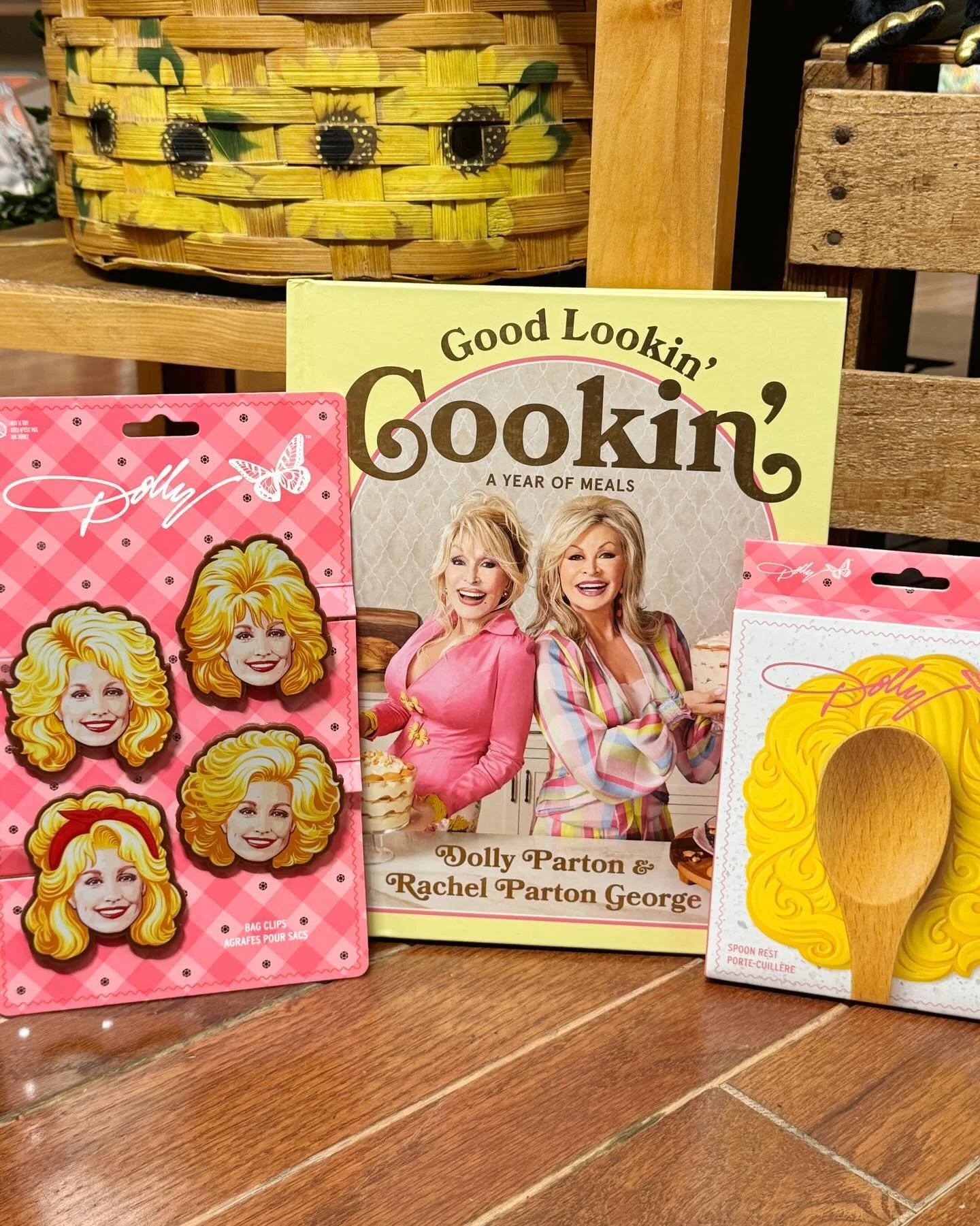 Still need a last minute gift for mom? We&rsquo;ve got you covered 🙂&zwj;↕️🩷 #mothersday #mothersdaygift #dollyparton #bridgertonnetflix