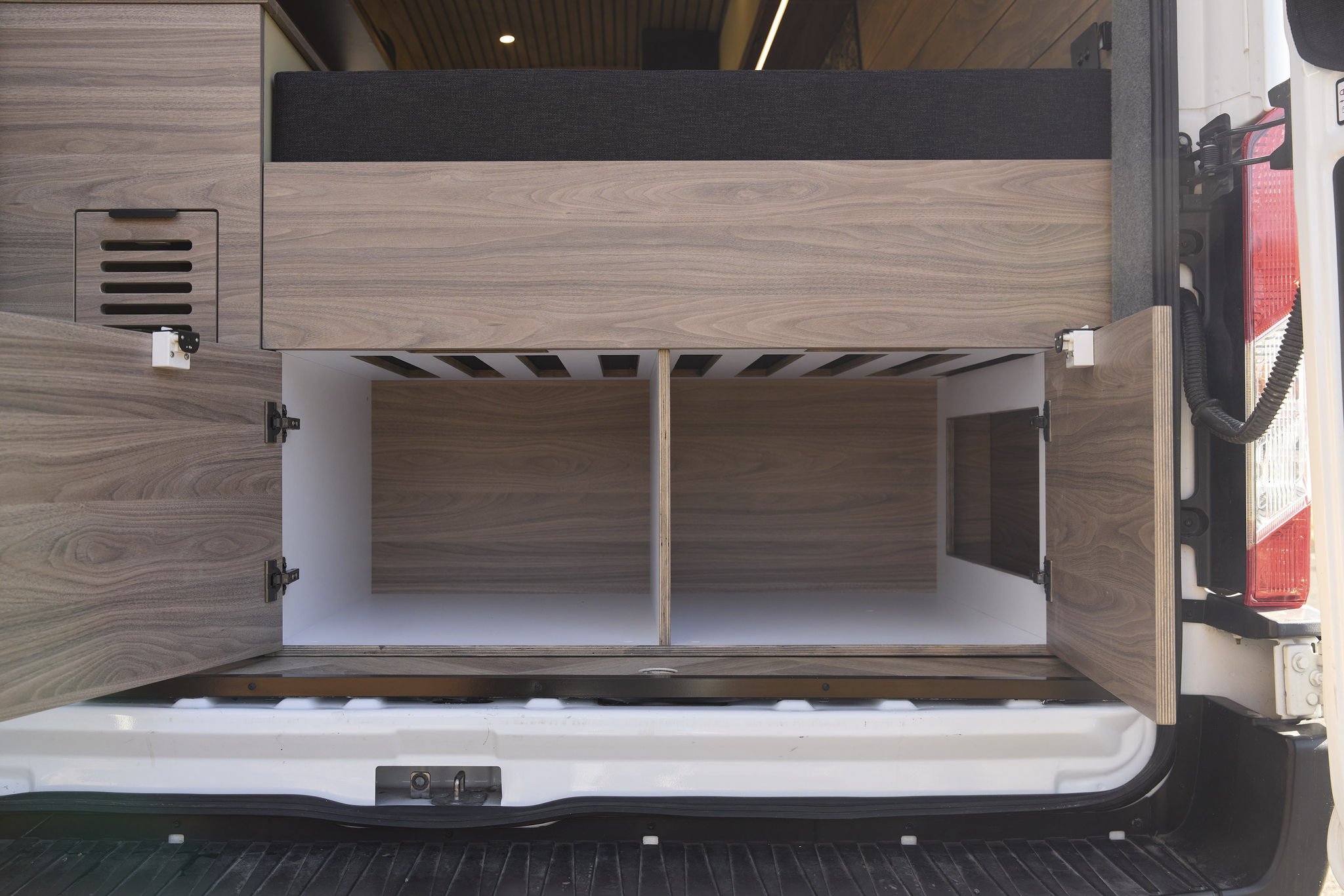 Ford-Transit-Campervan-Conversion-M&D-13.jpg