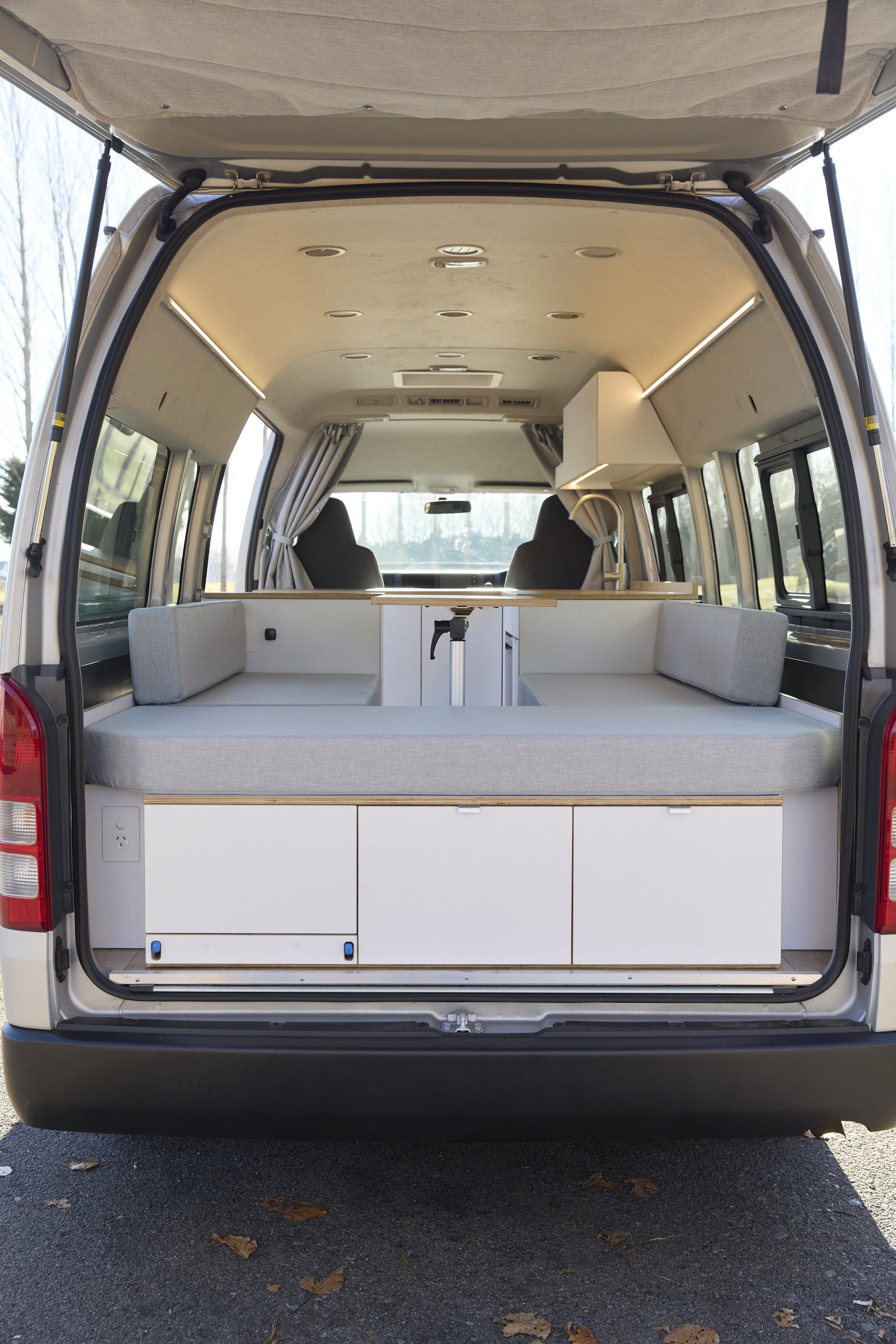 Hiace-Jumbo-Campervan-Conversion-M&D-27.jpg