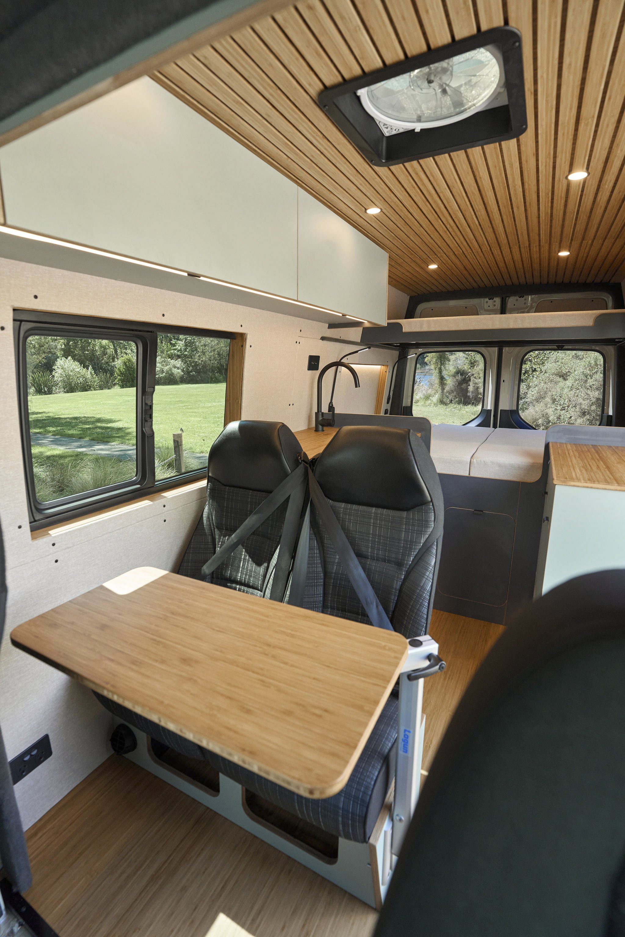 Mercedes-Sprinter-4x4-Conversion-Matt-And-Dans-Campervans-101.jpg