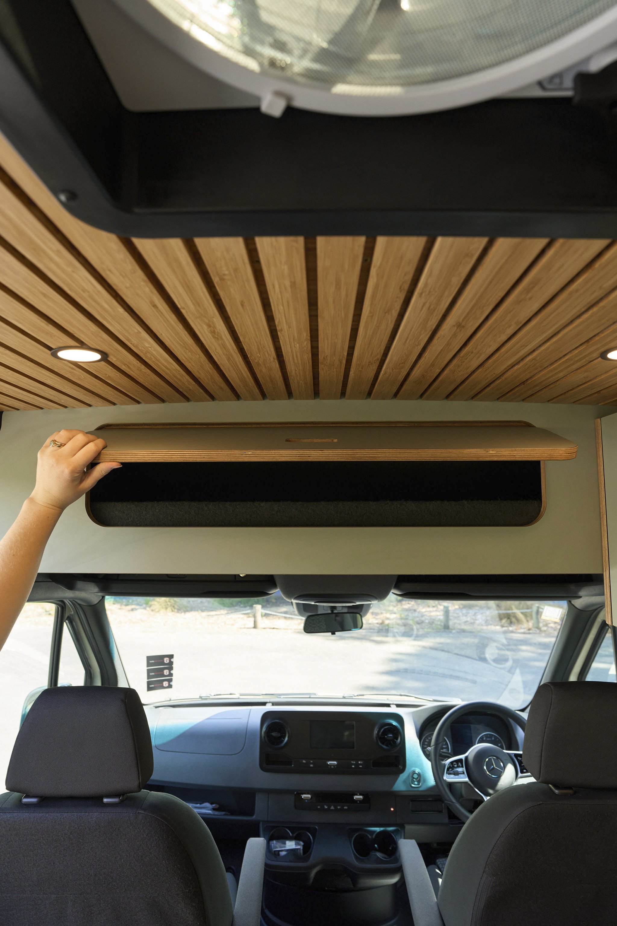 Mercedes-Sprinter-4x4-Conversion-Matt-And-Dans-Campervans-108.jpg
