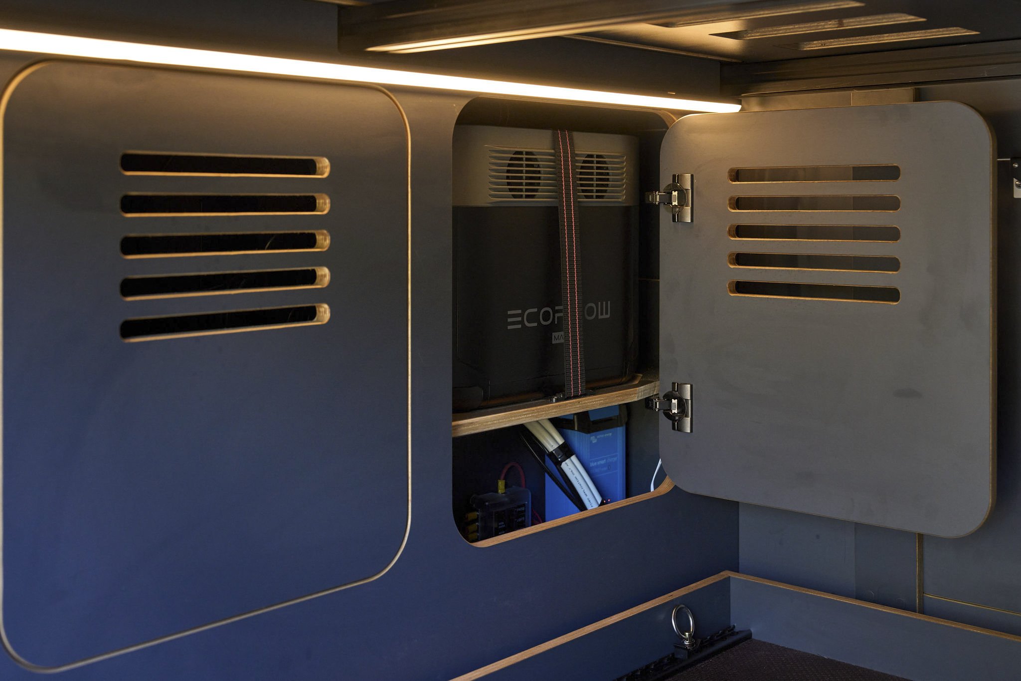M&D_Campervans_Mercedes_Sprinter_4x4_Conversion-13.jpg
