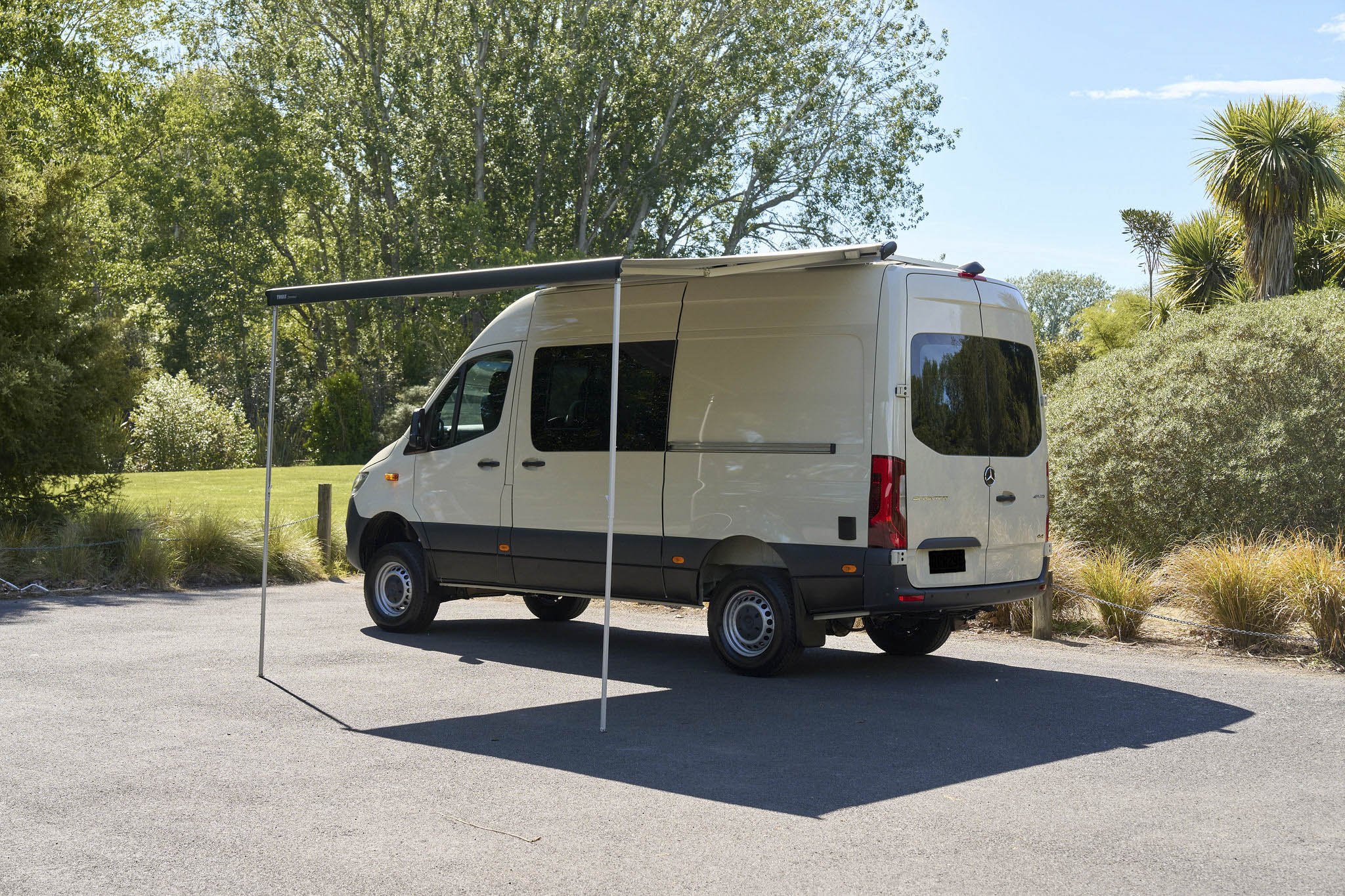 M&D_Campervans_Mercedes_Sprinter_4x4_Conversion-25.jpg