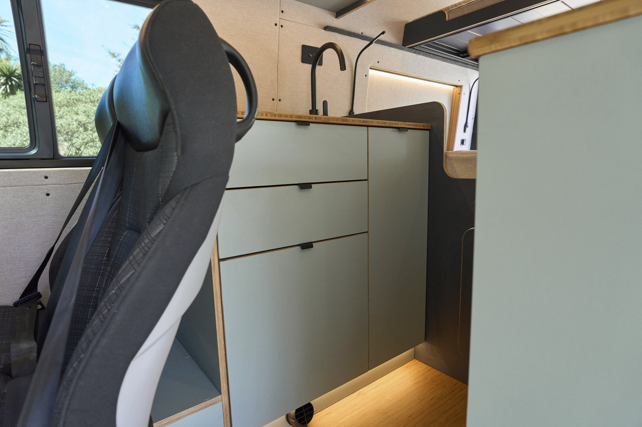 M&D_Campervans_Mercedes_Sprinter_4x4_Conversion-41.jpg