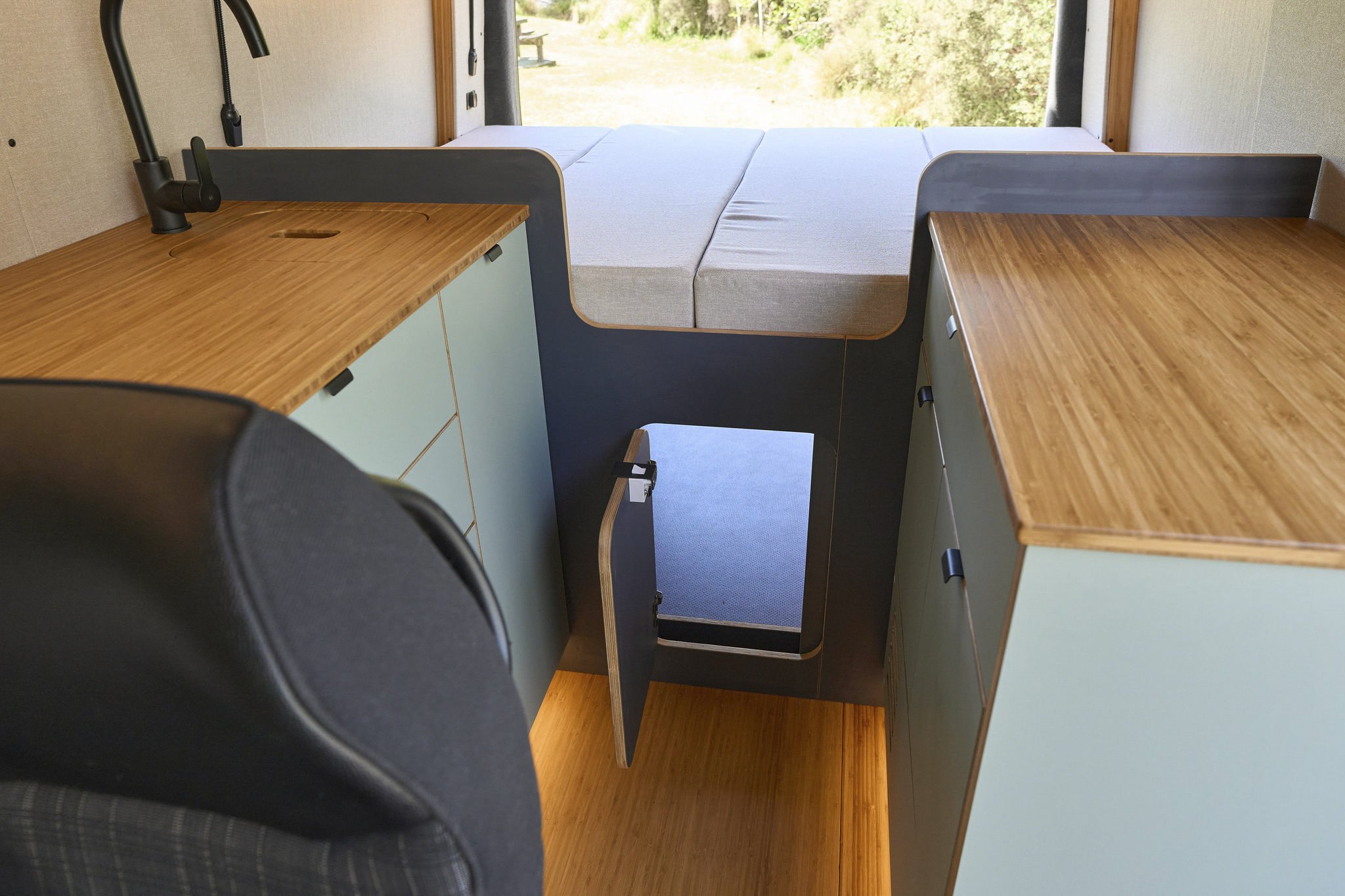M&D_Campervans_Mercedes_Sprinter_4x4_Conversion-54.jpg