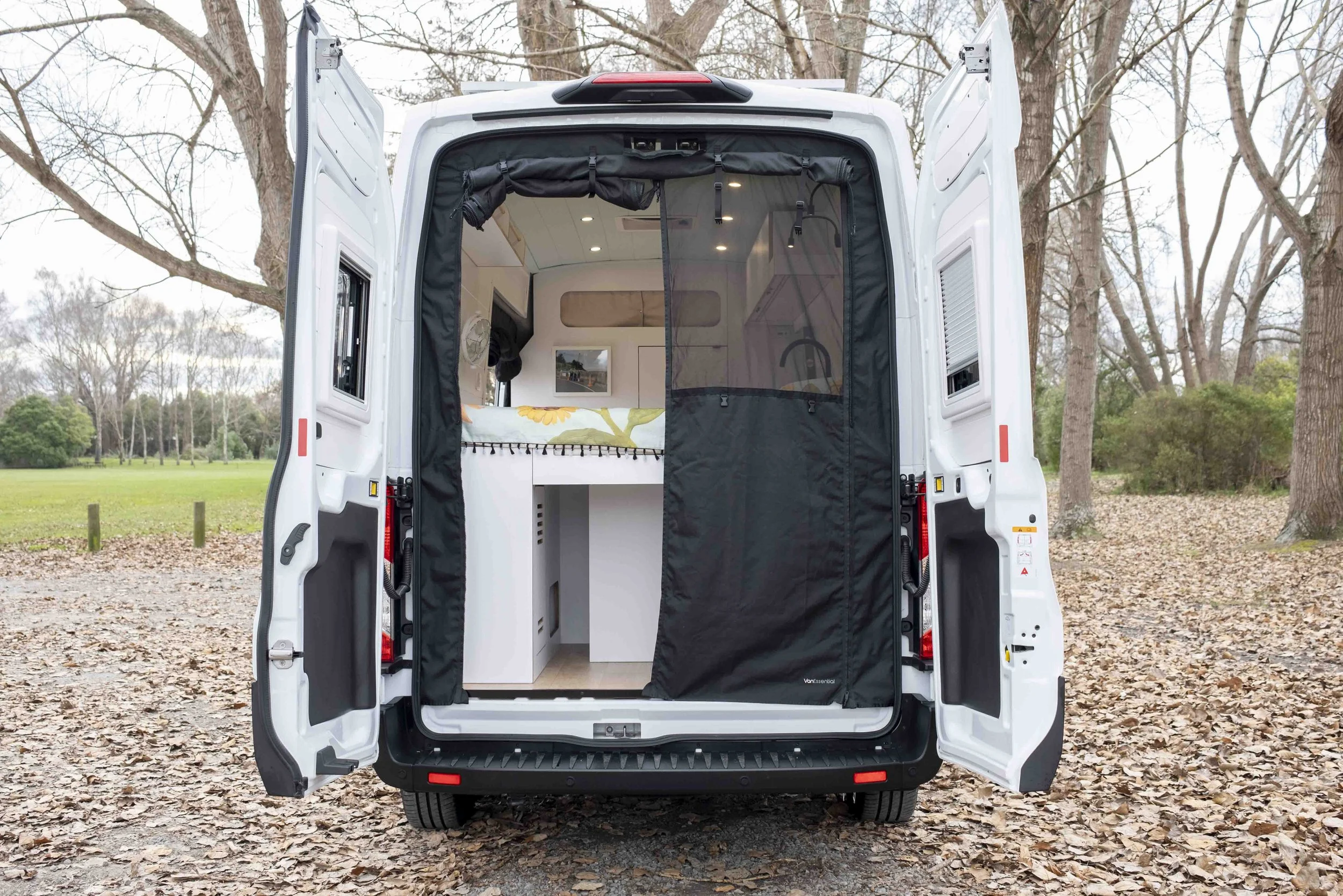 Ford-Transit-custom-campervan-conversion-M+D-129.jpg