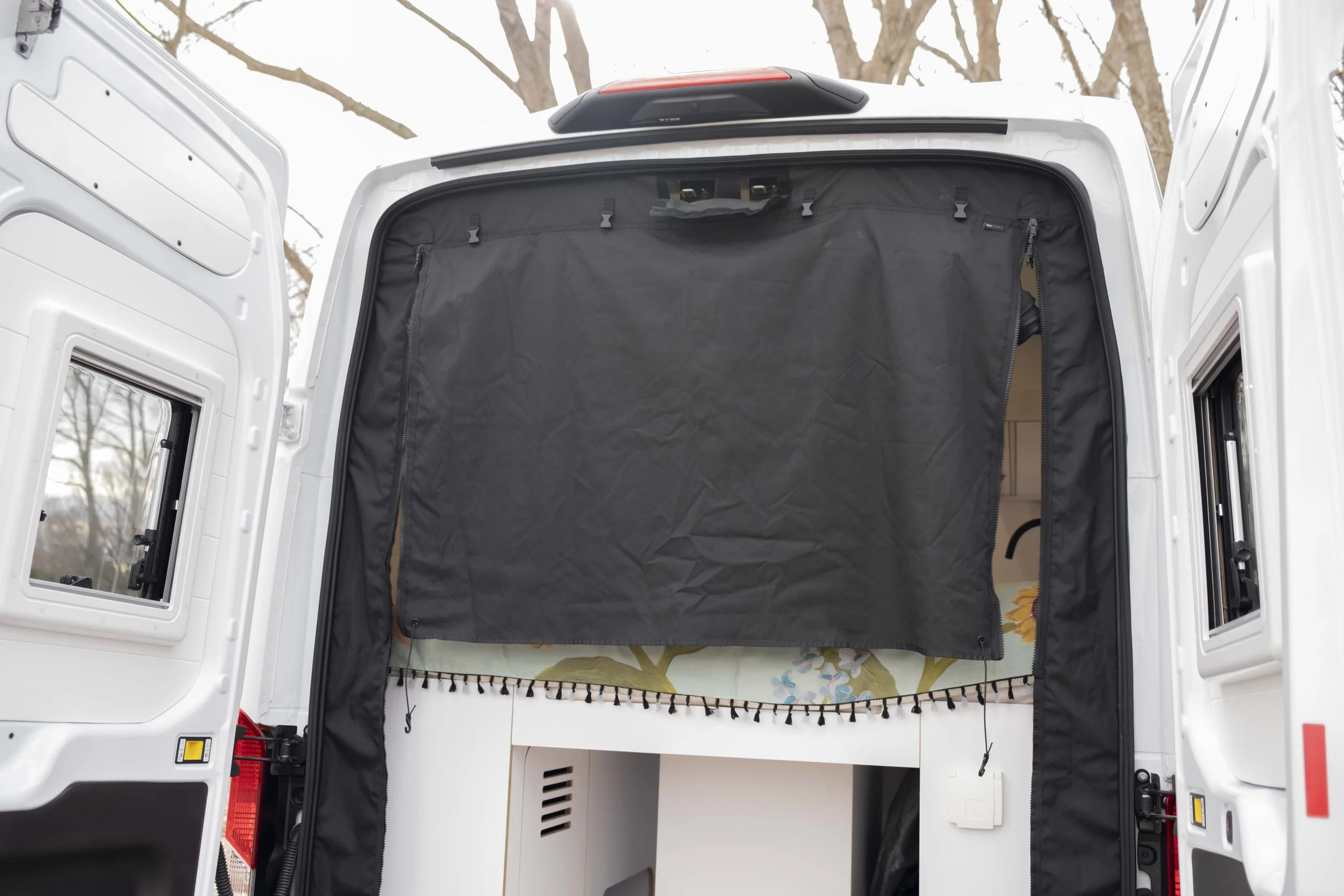 Ford-Transit-custom-campervan-conversion-M+D-125.jpg