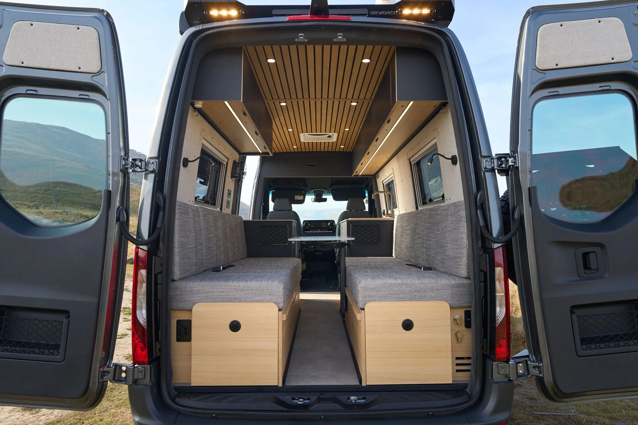 Matt-and-dans-campervans-mercedes-sprinter-4x4-rear-seats.jpg