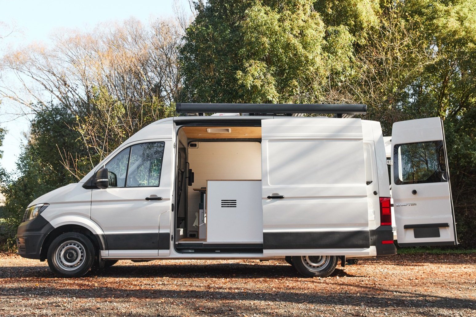 Matt-and-dans-campervans-Molly-van-Volkswagon-crafter3.jpg