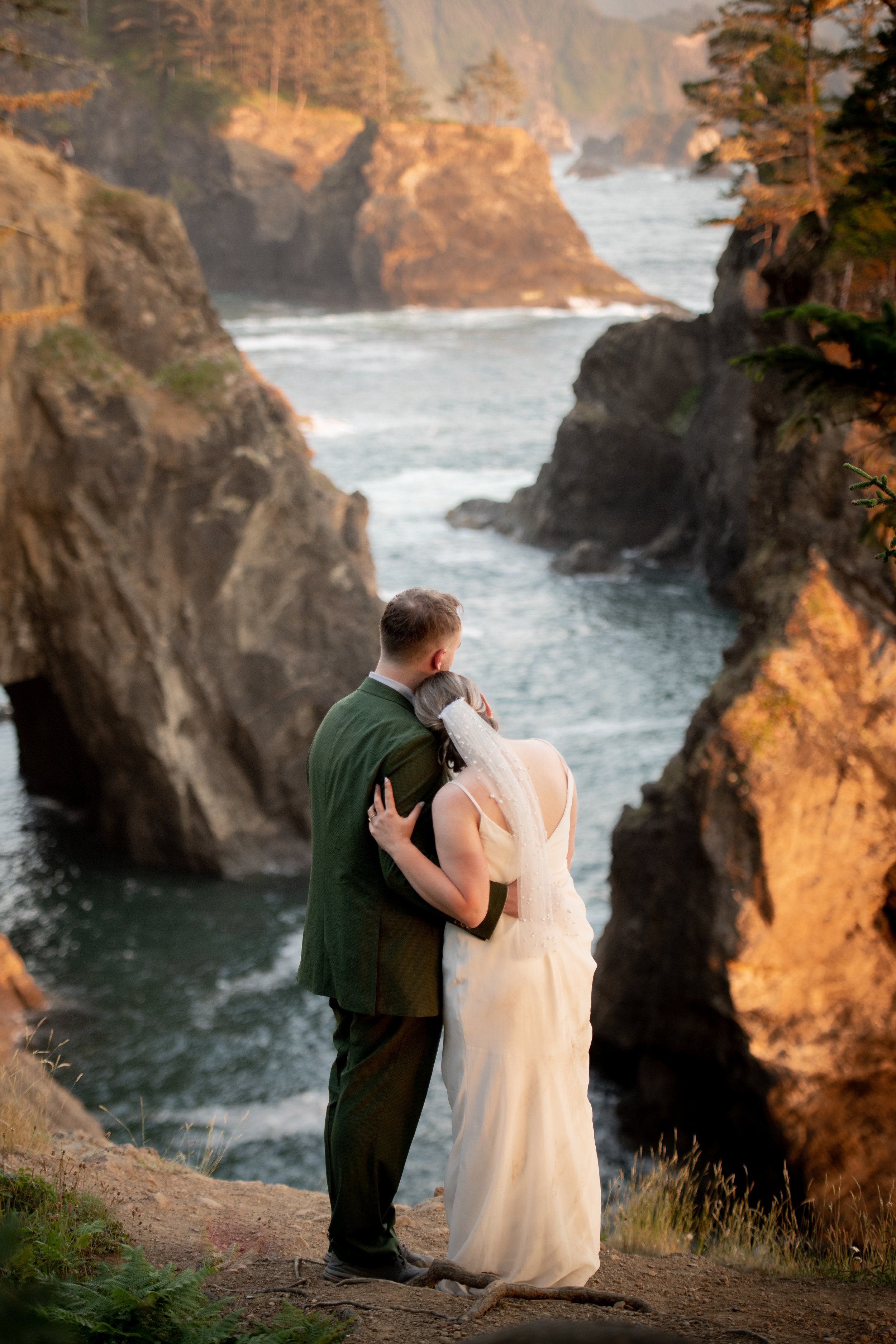 July-11-2022-Erin-Ryan-Oregon-Coast-sneaky-peakies-16.jpg