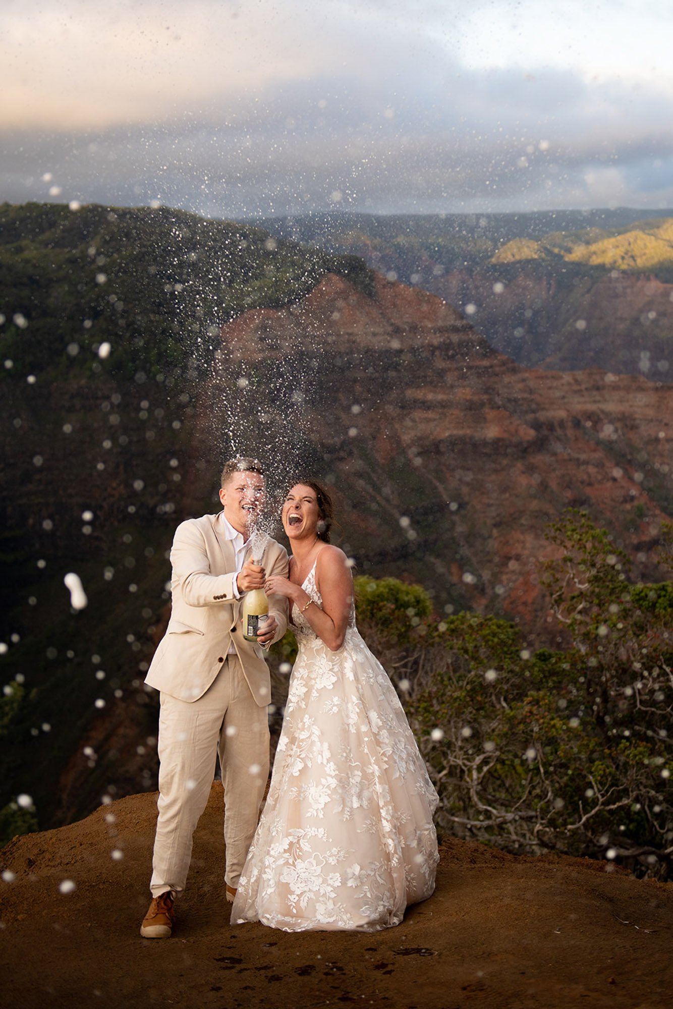 kauai-beach-elopement-46.jpg