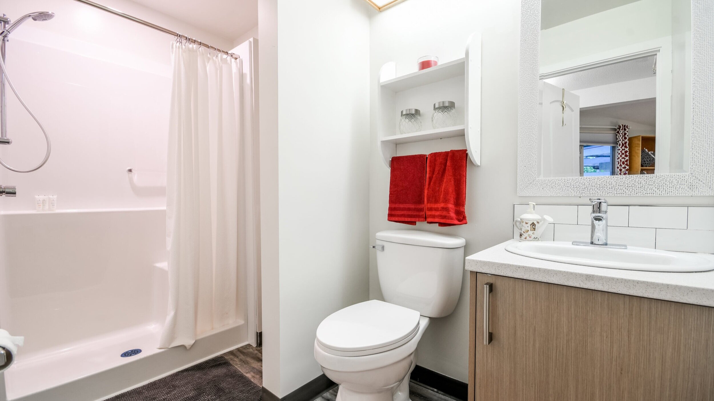 creston-seniors-apartment-building-bathroom.jpg