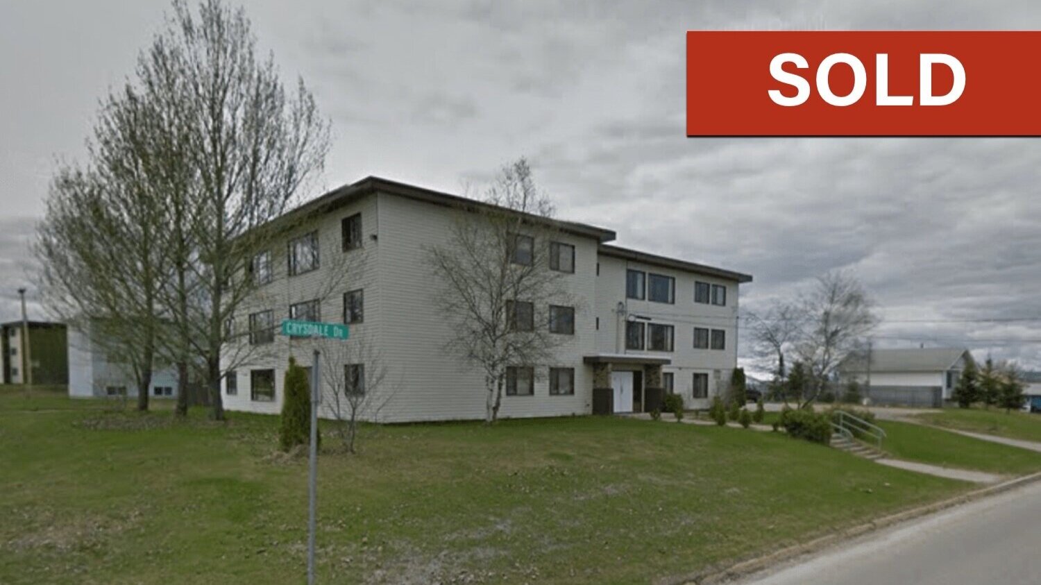 4-crysdale-dr-mackenzie-sold-12plex-apartment-building.jpg