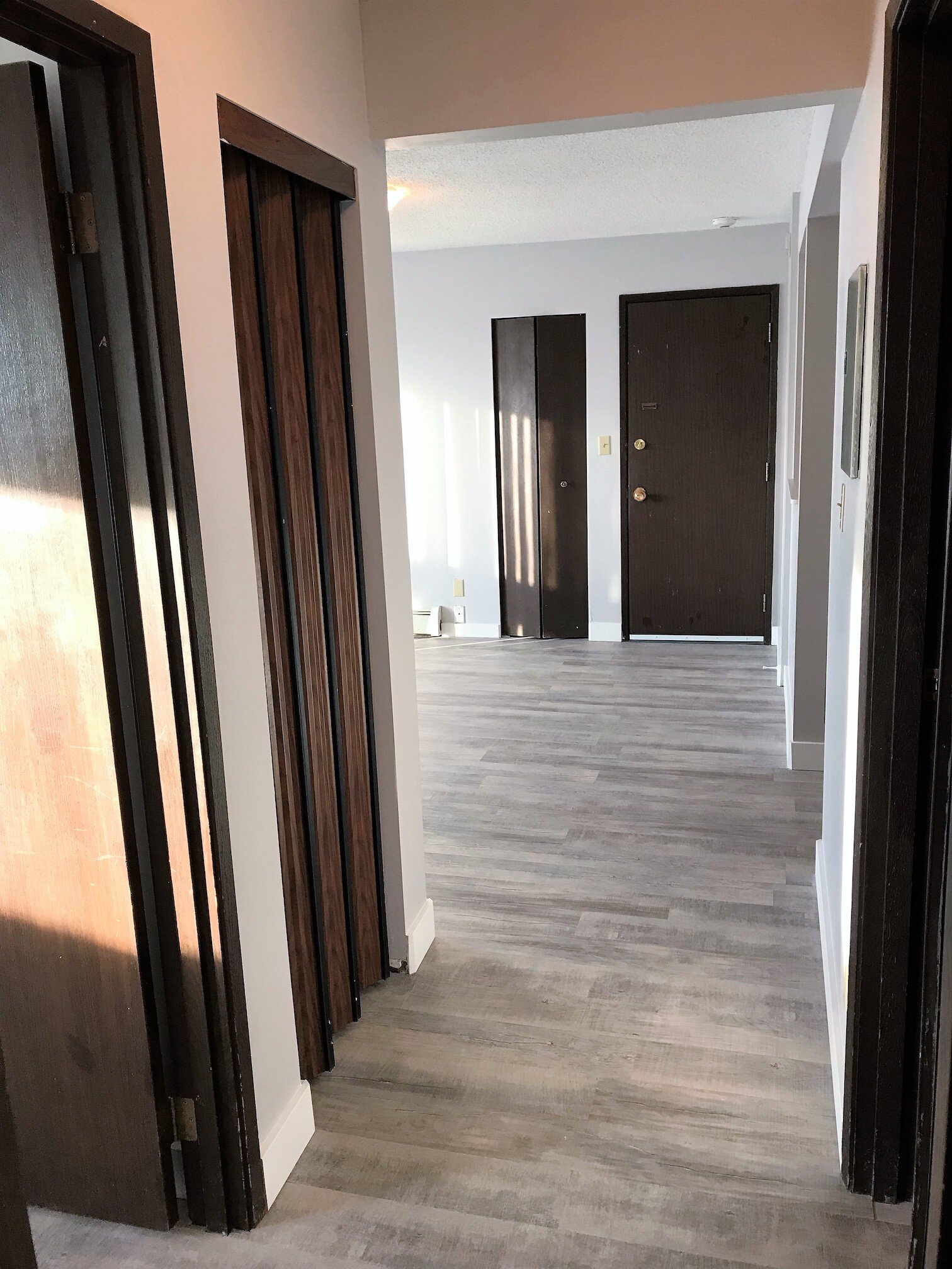 greenbriar-apartments-renovated-hallway.jpg