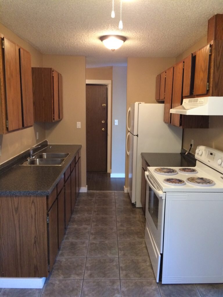 midtown-apartments-fort-st-john-kitchen.jpg