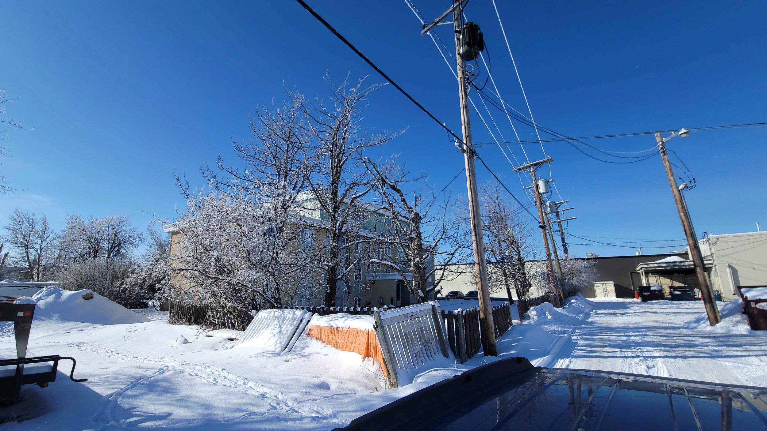 melsher-manor-9816-103-ave-fort-st-john-exterior-1.jpg