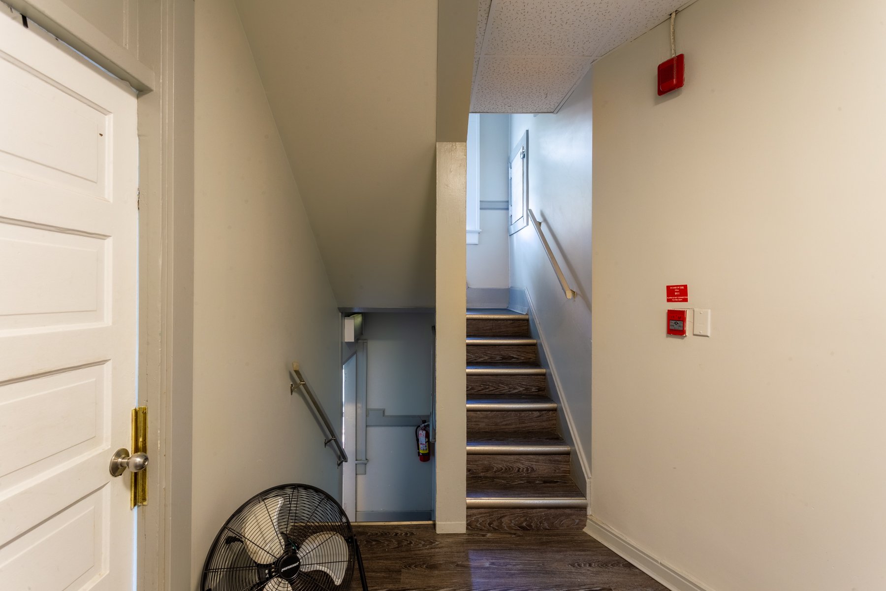 863-e-12th-ave-vancouver-strata-conversion-stairs.jpg