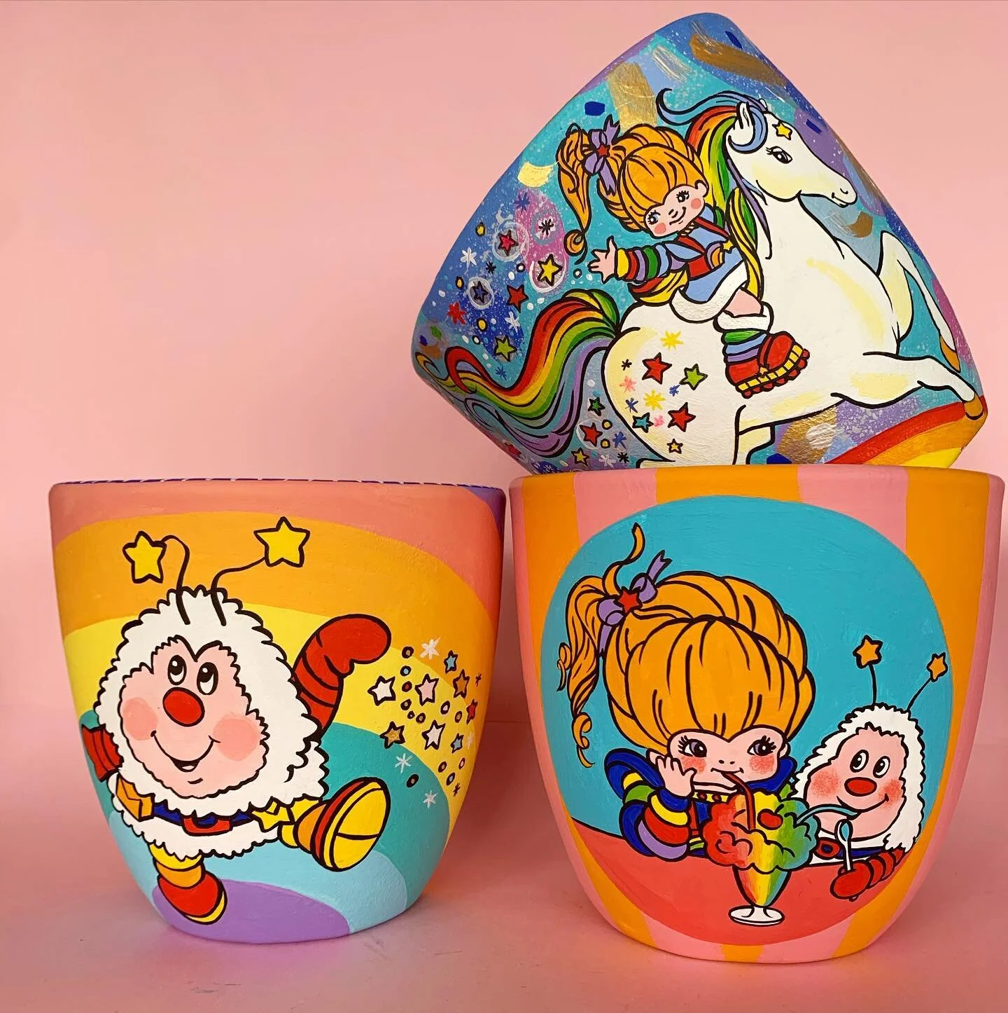 Just a quickie note 🌈🙃 .. there&rsquo;s only 8 new pots tonight (one of those is a tiger).. so super limited number.  I wasn&rsquo;t sure what the demand would be for 80s nostalgia fan art on pots ...but sensing it might be more than I expected, I&