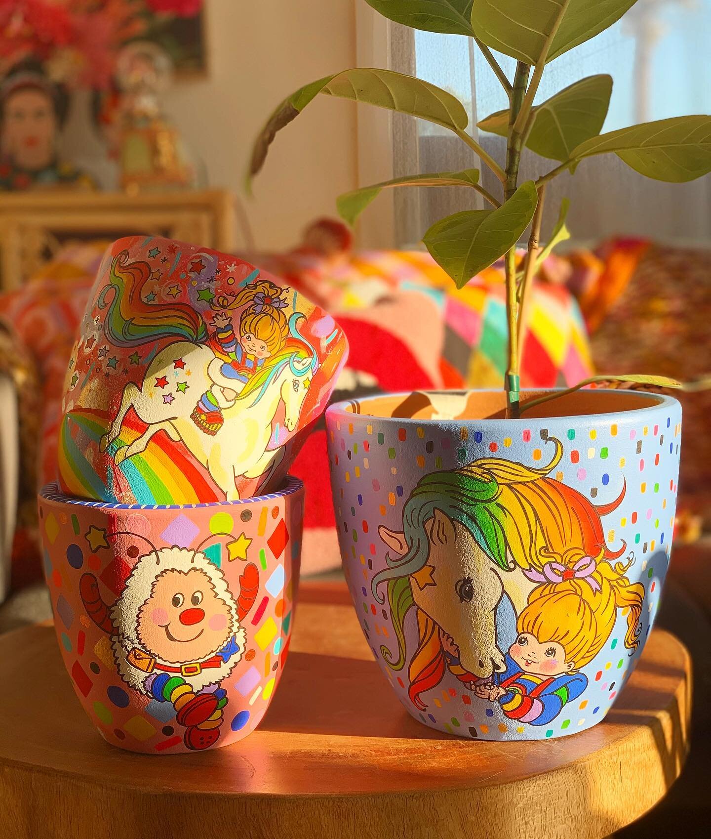 Oh hai, Goodmorning ☺️🌞 just caught this morning moment of golden sun and grabbed these &ldquo;work in progress&rdquo; pots for a photo ☺️☺️ More of these 80s nostalgic fan pots #comingsoon 🙃.. (i *may* have suggested it would be this weekend... bu