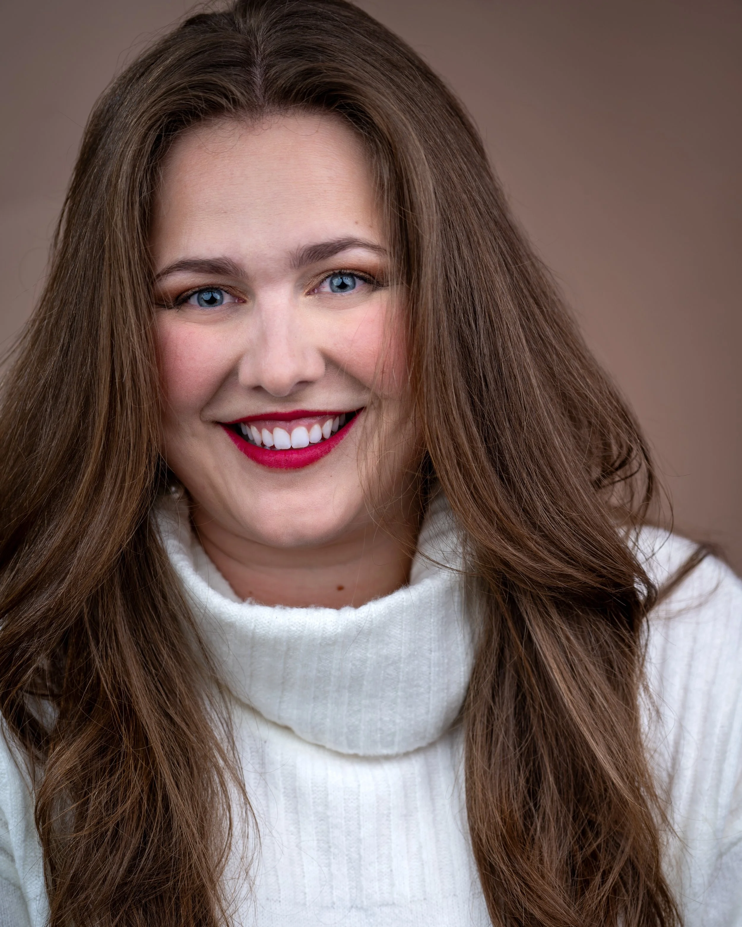 Alina Tamborini, soprano; Photographer: Johnny Oliva