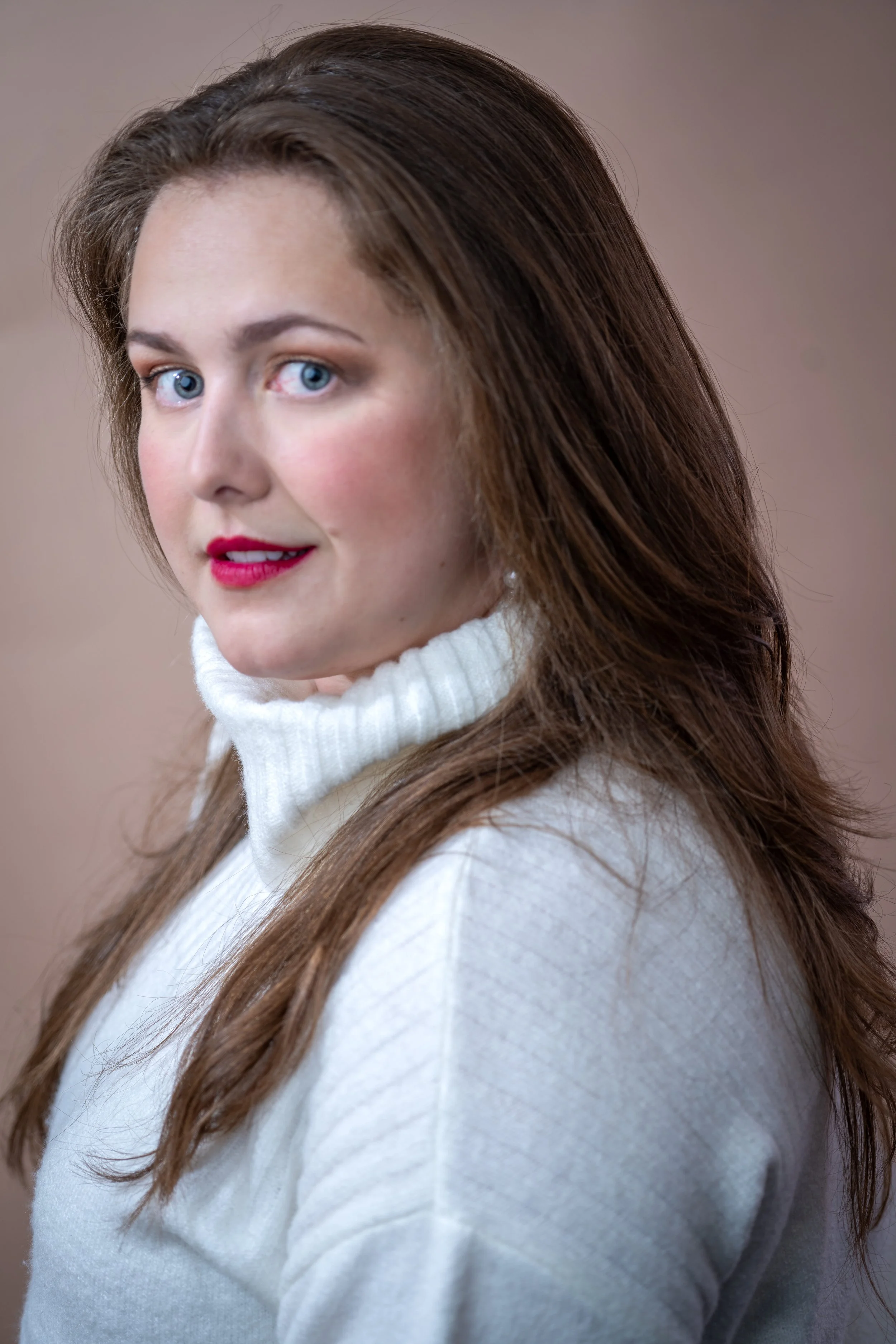 Alina Tamborini, soprano; Photographer: Johnny Oliva