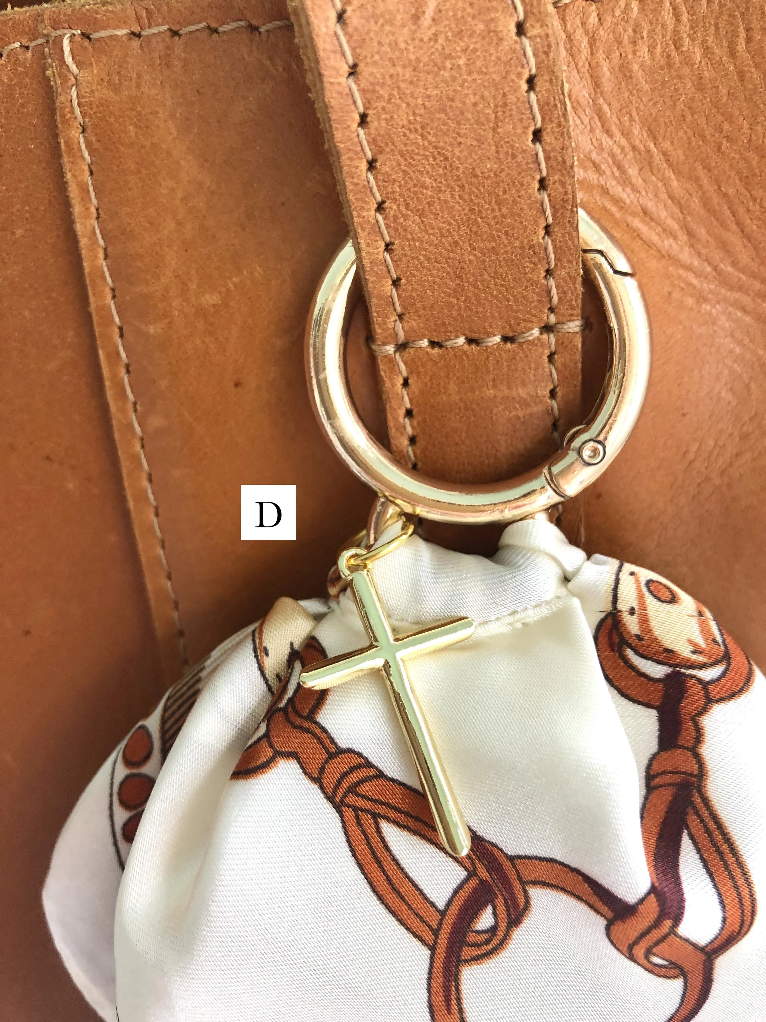 D_Ivory_Plaid_SimpleCross_OnBag_PH2 copy.jpg