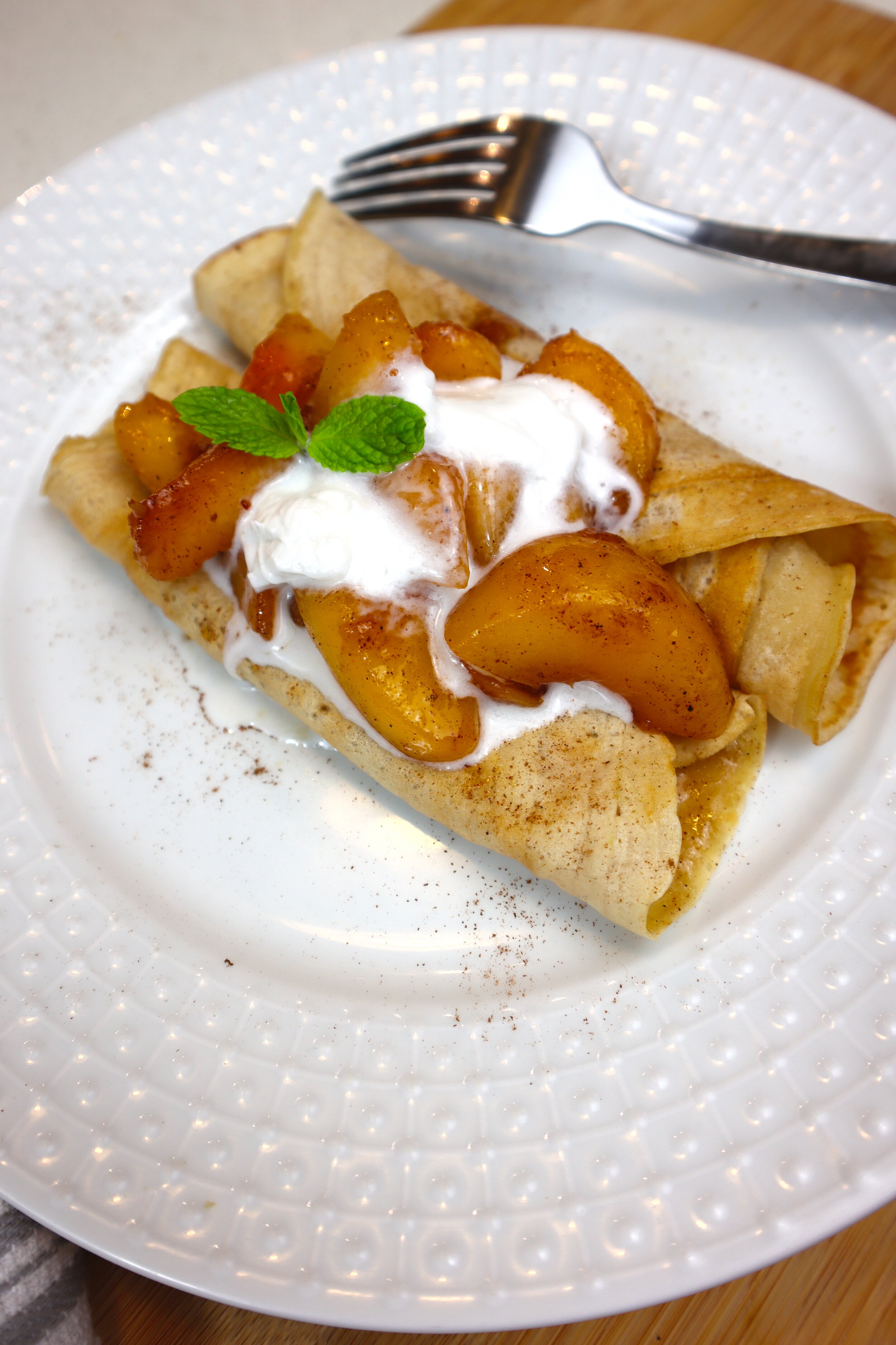 Peaches and cream crepes .jpeg