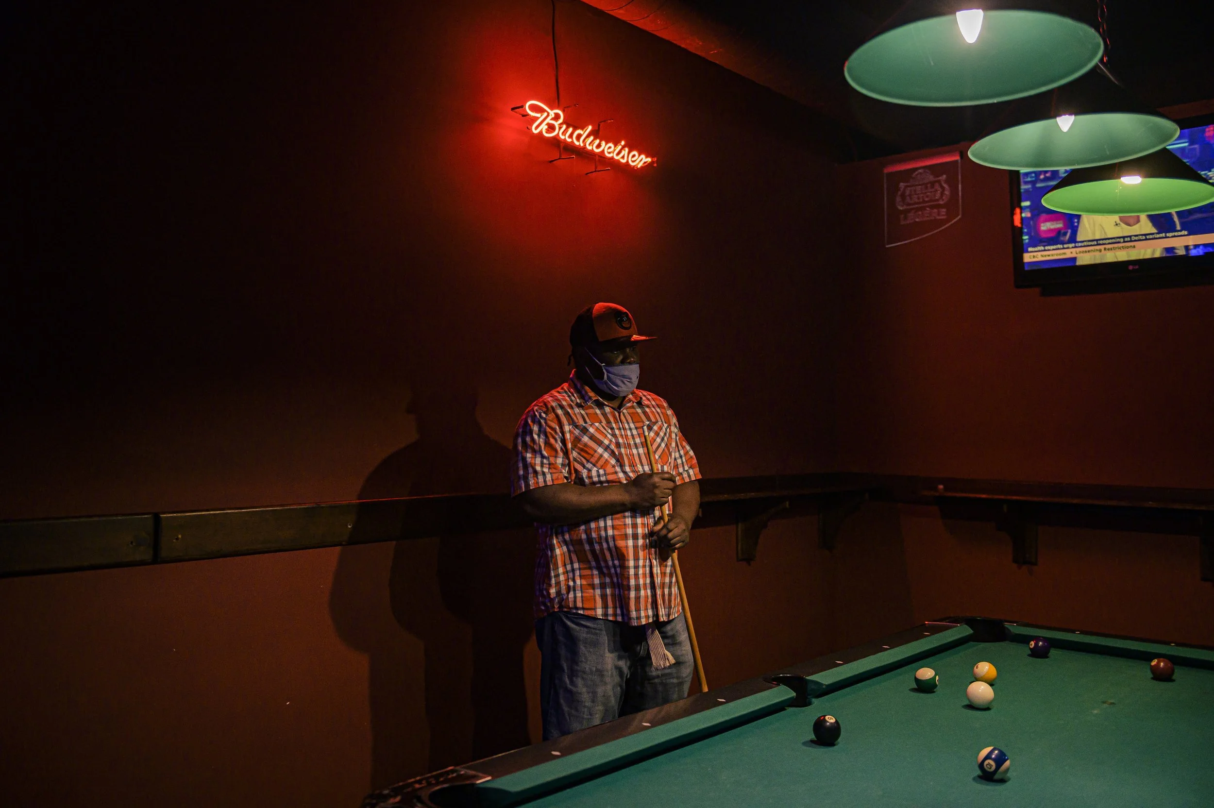  Cleon Thomas, a worker from St. Lucia in the Temporary Foreign Worker program is photographed in downtown Leamington., Ont., on Saturday, July 31, 2021.(Christopher Luna/ The Narwhal) 
