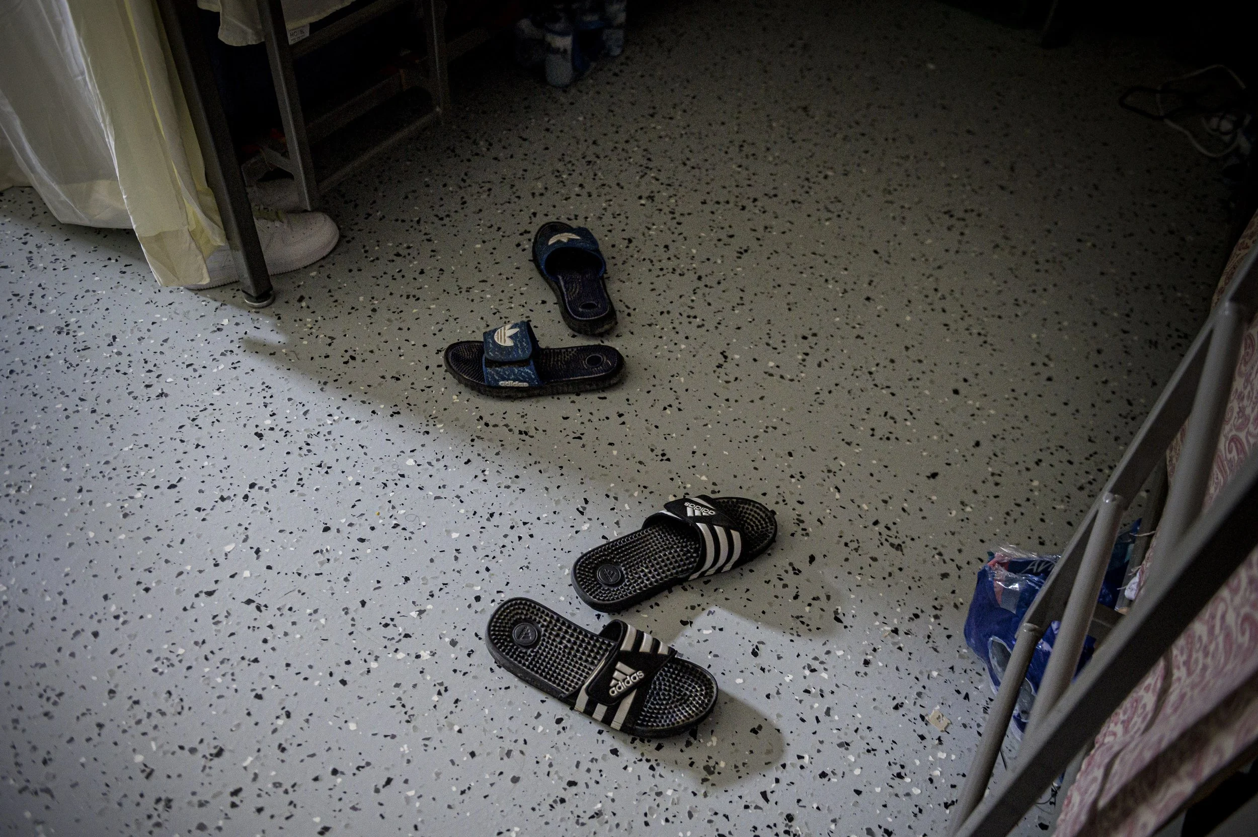  Workers bunks in a Cervini Farms bunkhouse, in Leamington., Ont., on Sunday, Aug., 1, 2021.  (Christopher Luna/ The Narwhal)   