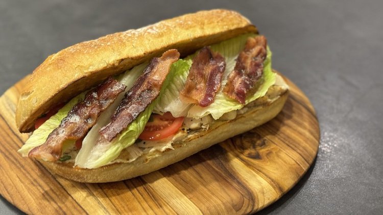 How to Slice Bacon for Sandwiches Efficiently: Quick & Perfect Cuts