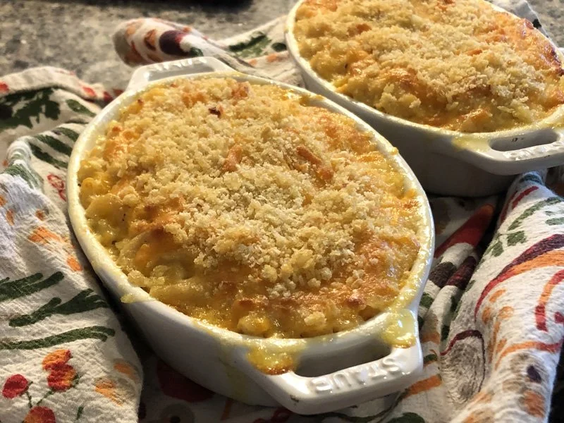Indulge in the Ultimate Creamy Mac and Cheese
