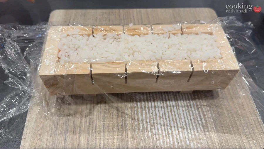 covering with plastic wrap