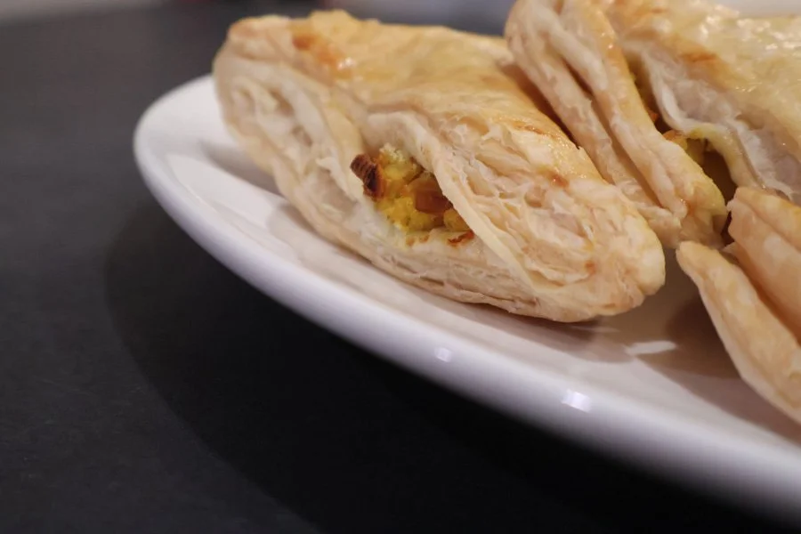 air fryer potato puff patty image