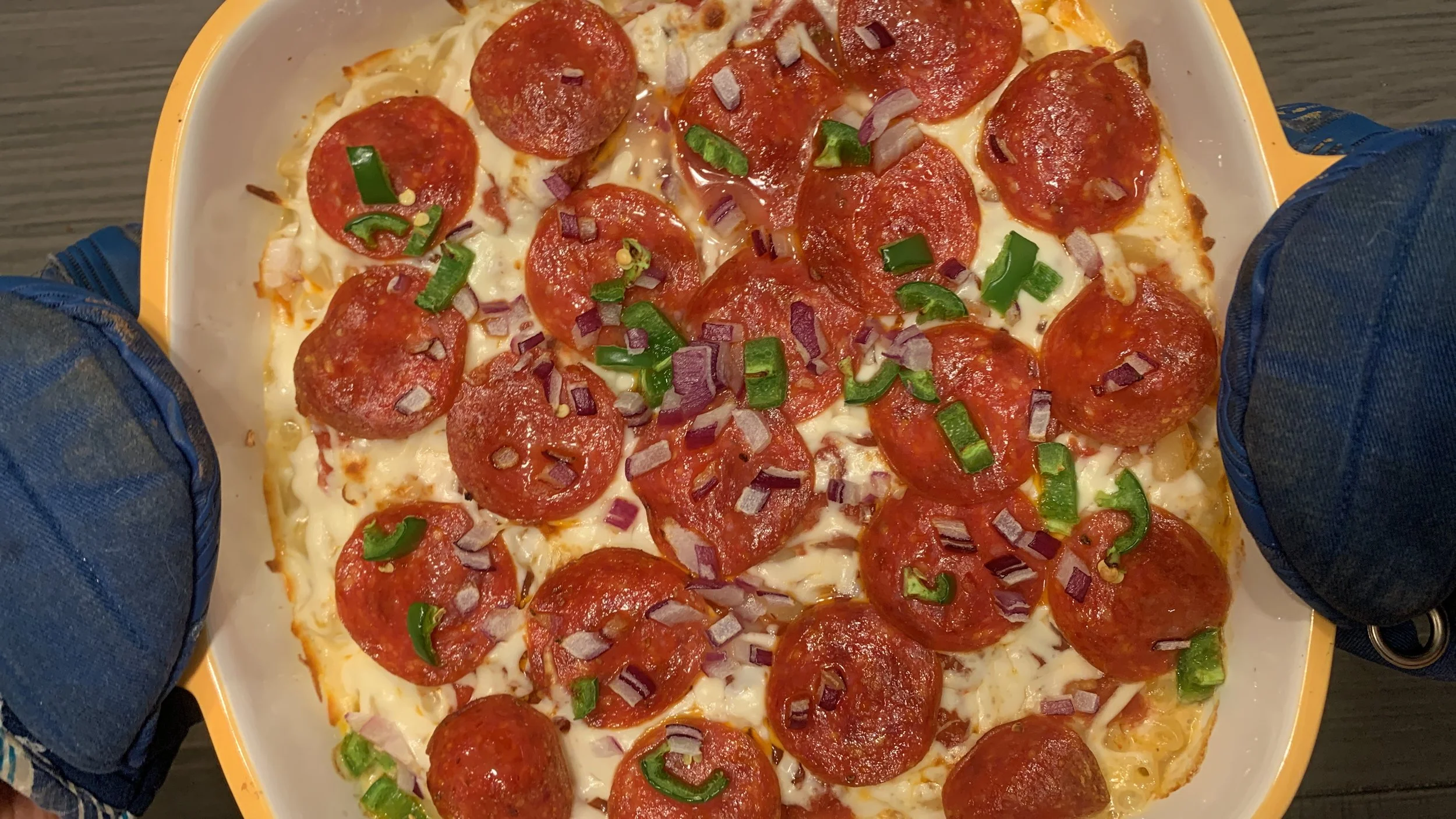 Pepperoni Pizza Macaroni & Cheese Casserole — Cooking with Anadi