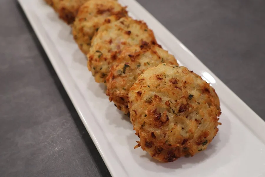 air fryer venezuelan rice fritters image