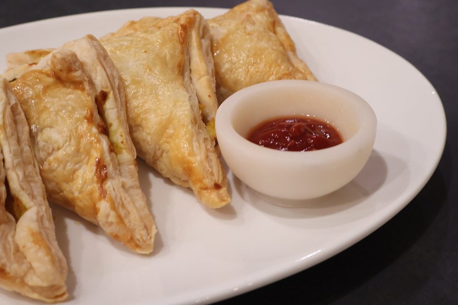 picture of air fryer aloo puff patty