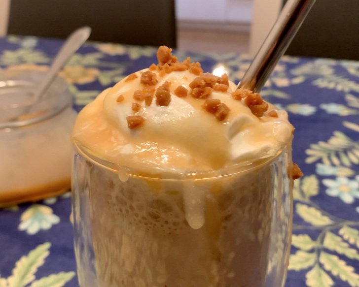 Caramel Ribbon Crunch Frappuccino At