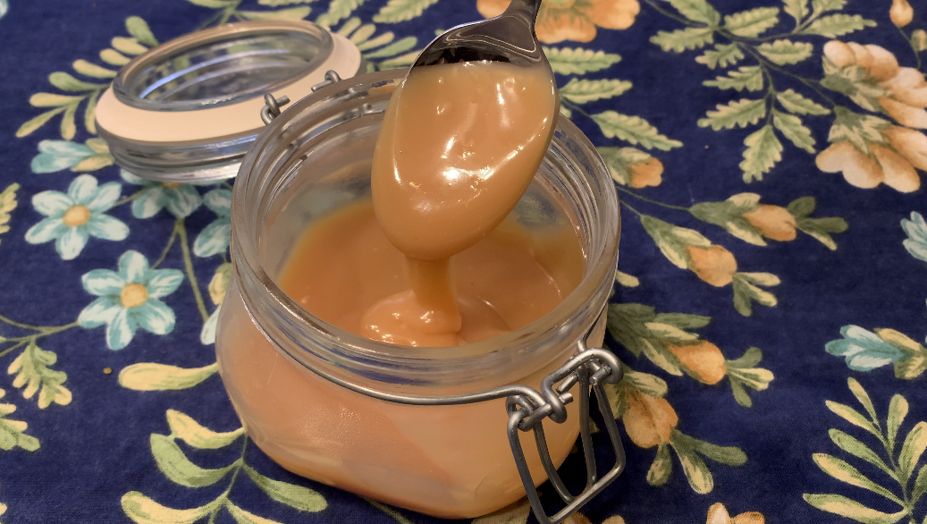 Caramel Ribbon Crunch Frappuccino at Home Starbucks Copycat Recipe — Cooking with Anadi