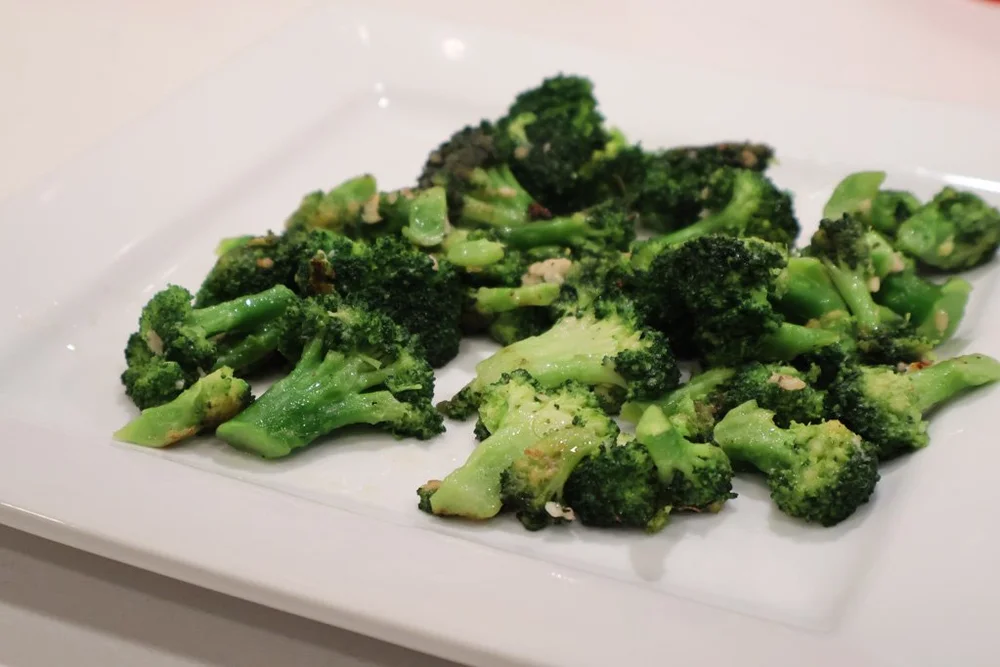 Quick Garlic Butter Broccoli Recipe — Cooking with Anadi