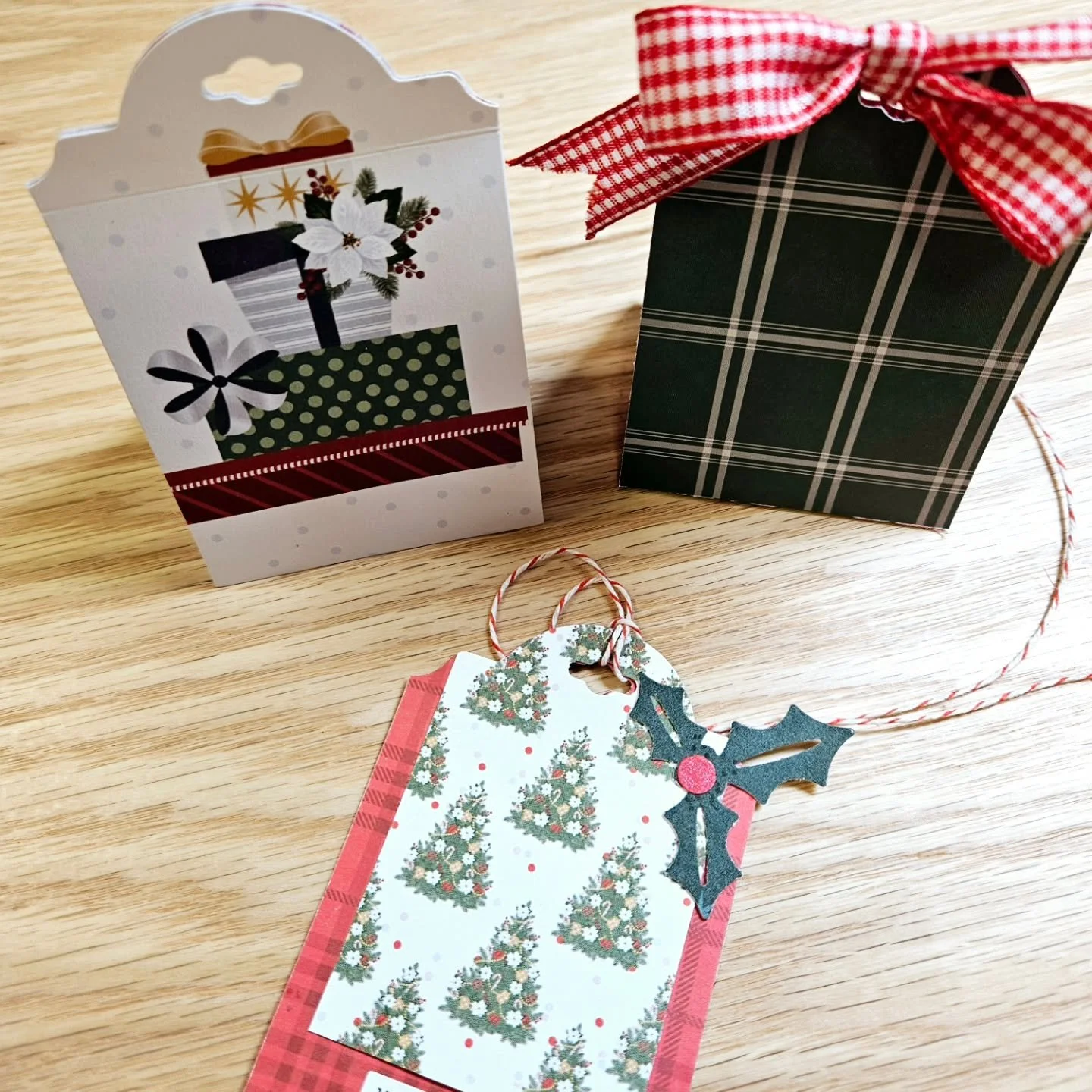Holiday ideas using the TAG Maker punch