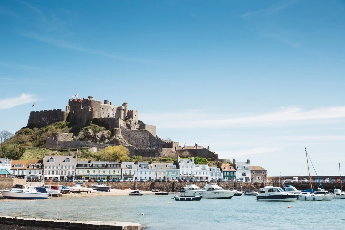 Holidays to Channel Islands Jersey, Guernsey, Alderney, Sark, Herm