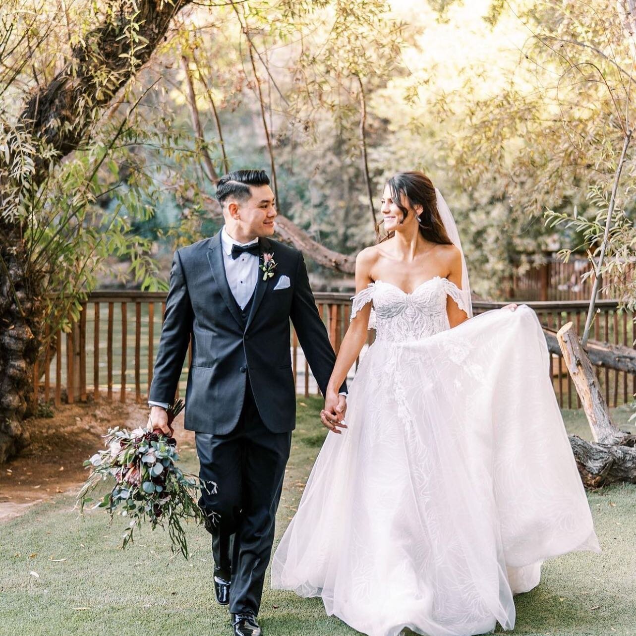 Glowing bride @gabstash &amp; her hubby at the beautiful Calamigos Ranch. Happy 1st Anniversary 🤍