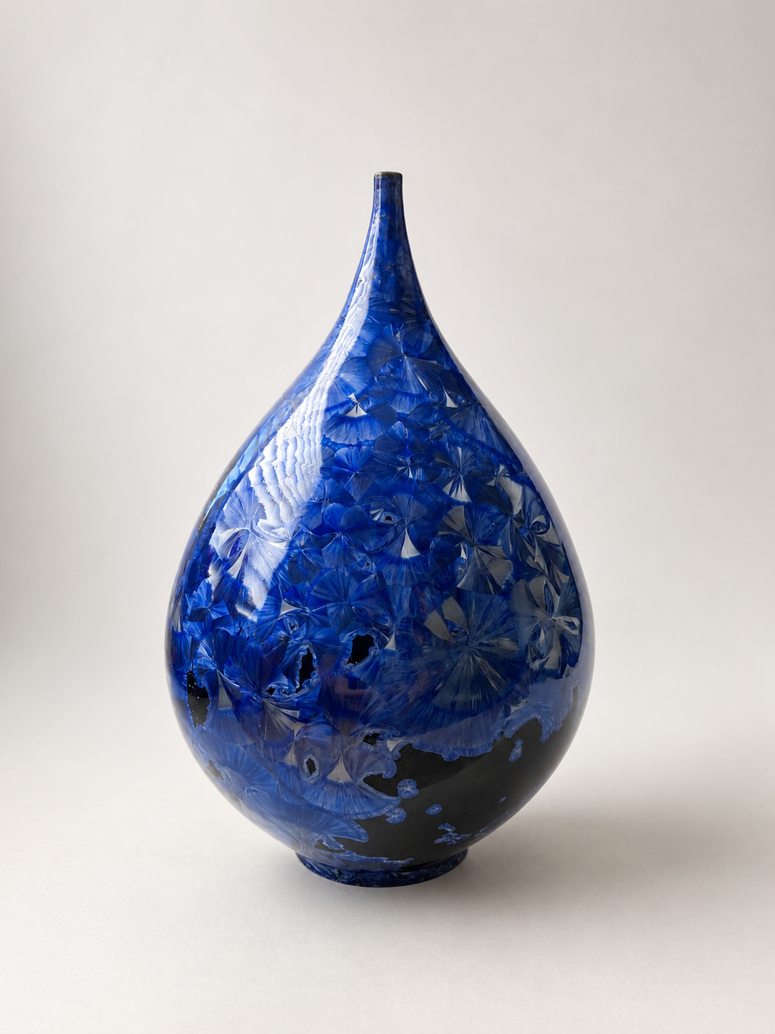Crystalline vase