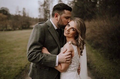❤️Real Bride❤️

Our beautiful bride Rachel chose to wear a stunning @justinalexander gown for her special day and she couldn&rsquo;t have looked anymore amazing. The dress was absolutely perfect for her 😍

Thank you for choosing Carringtons Bridal B
